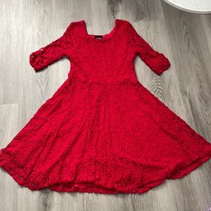 2-hip red dress by Wrapper. Size 14 Kids. Red, floral design.